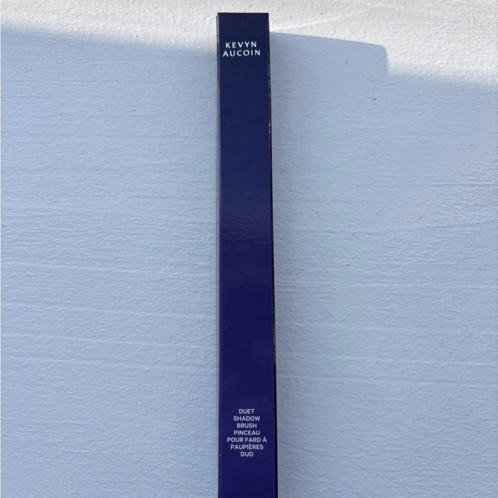 Kevyn Aucoin Duet  Shadow Brush